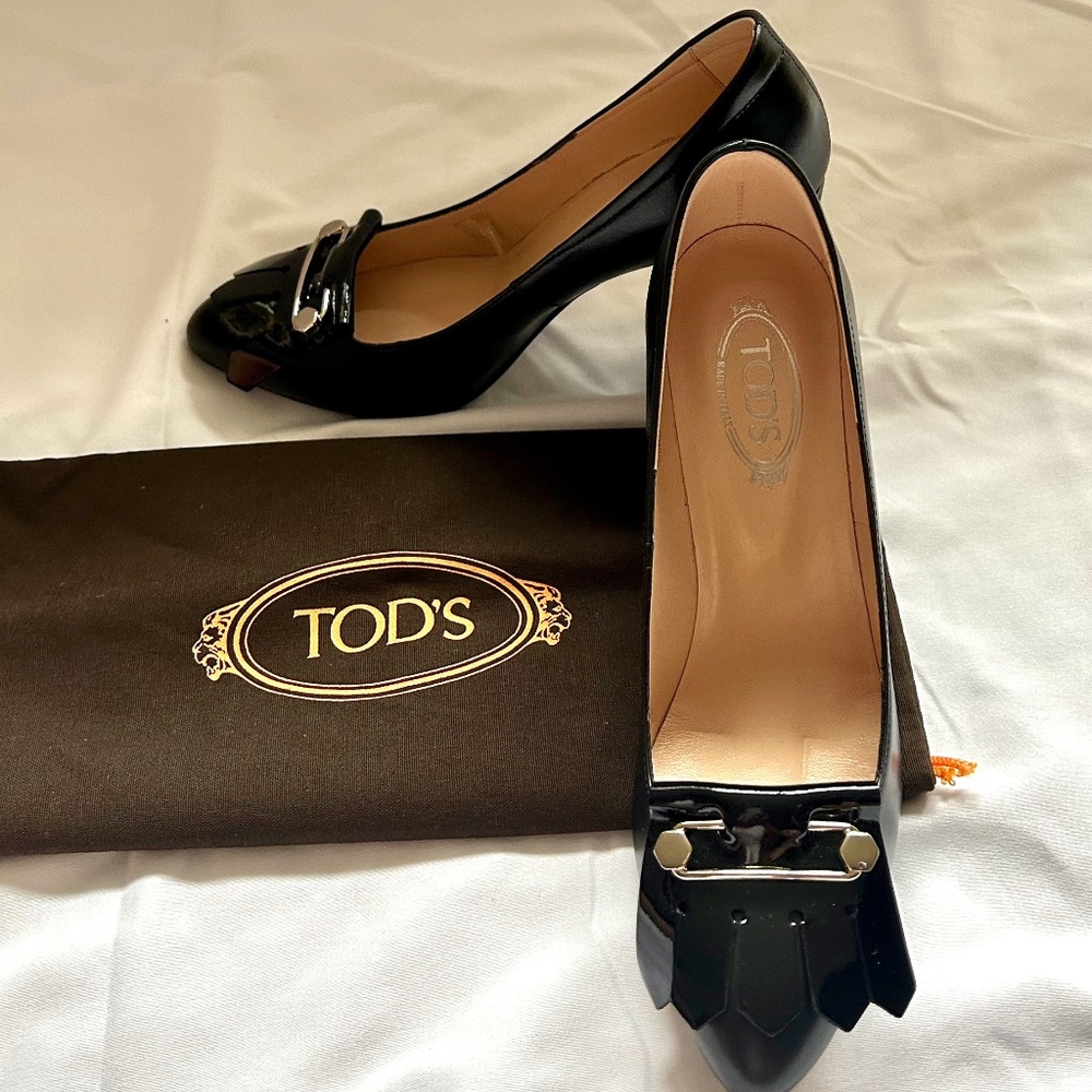 Tod's Leather Pumps